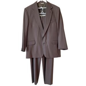 Vintage Hunt Valley 2-Piece Wool Suit Size 44 Brown Made in USA Sport Coat Pants